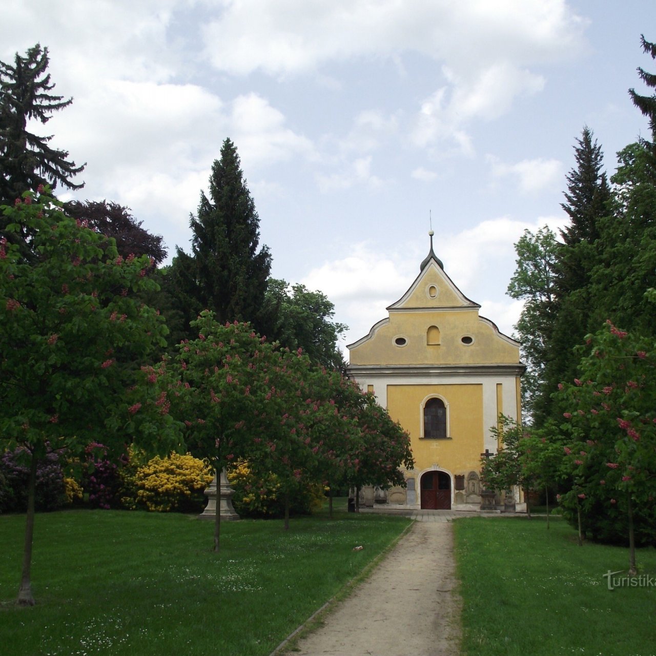 Šumperk – Barborka (kostel i hřbitovní kaple sv. Barbory)