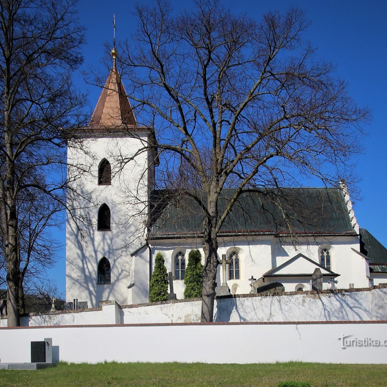 Lelekovice - kostel sv. Filipa a Jakuba