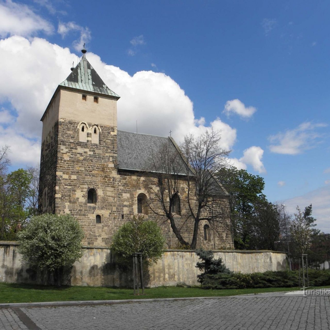 Farní kostel sv.Bartoloměje - Praha-Kyje