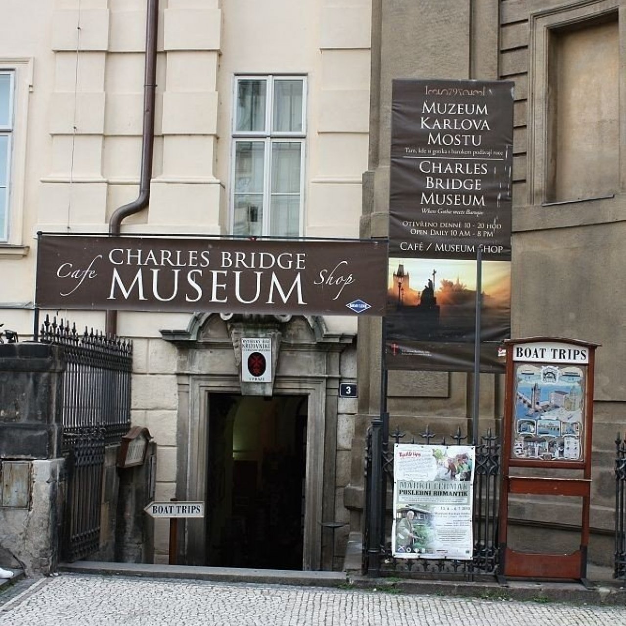 Praha - Muzeum Karlova mostu