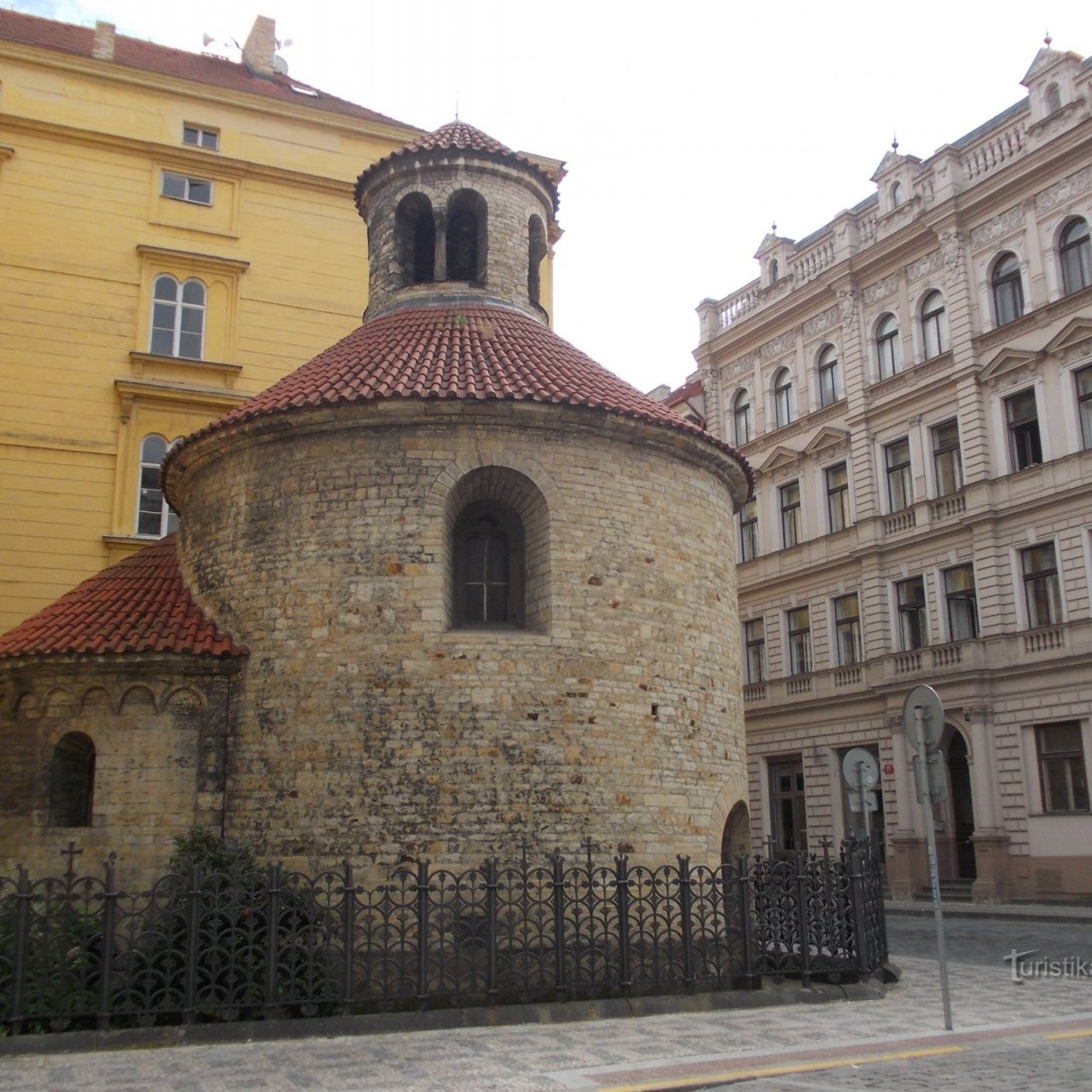 Praha - Rotunda sv. Kříže Menšího