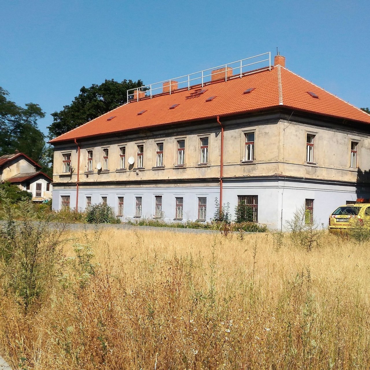 Bývalé nádraží koněspřežné železnice Praha – Bruska.
