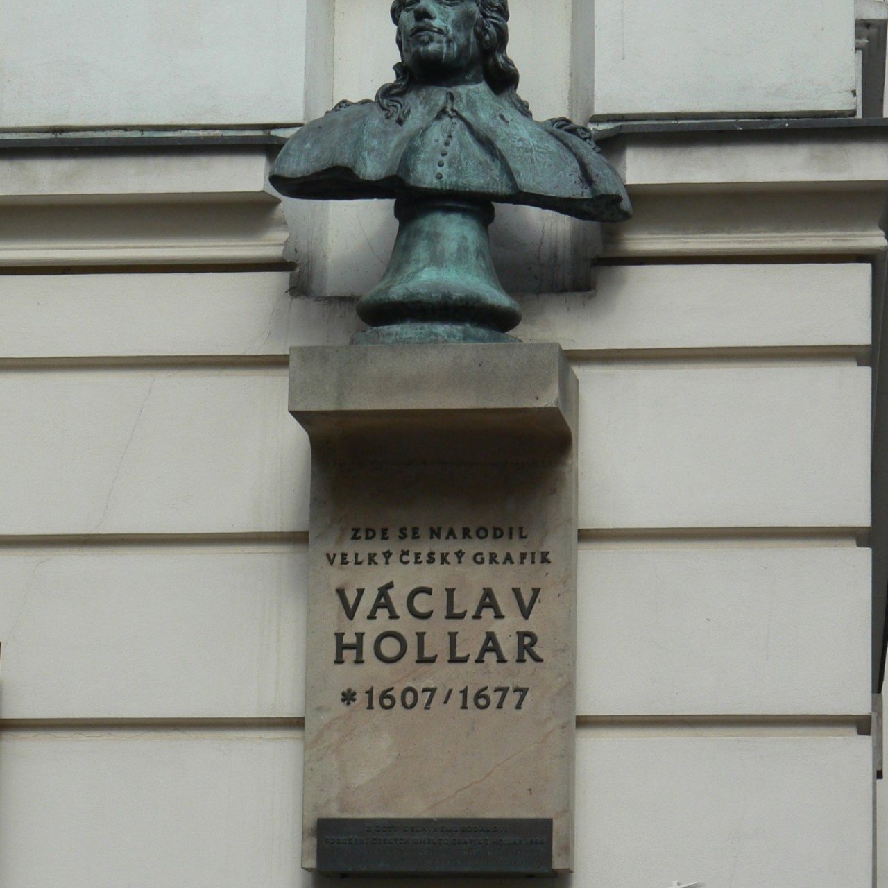 Praha 1 - Soukenická - busta a pamětní deska Václav Hollar