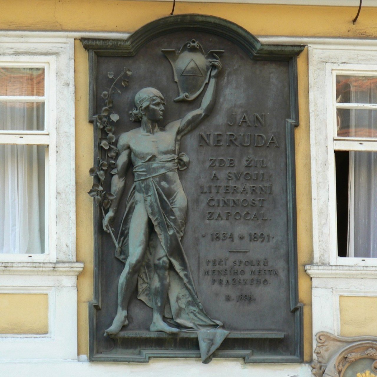 Praha 1 - Nerudova - pamětní deska Jan Neruda