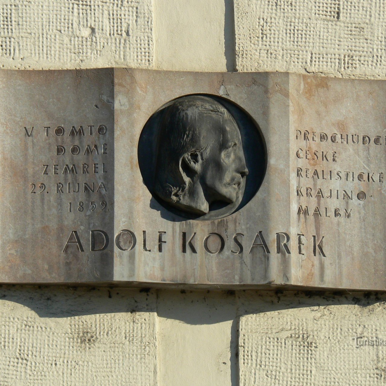 Praha 1 - Valdštejnská - pamětní deska Adolf Kosárek
