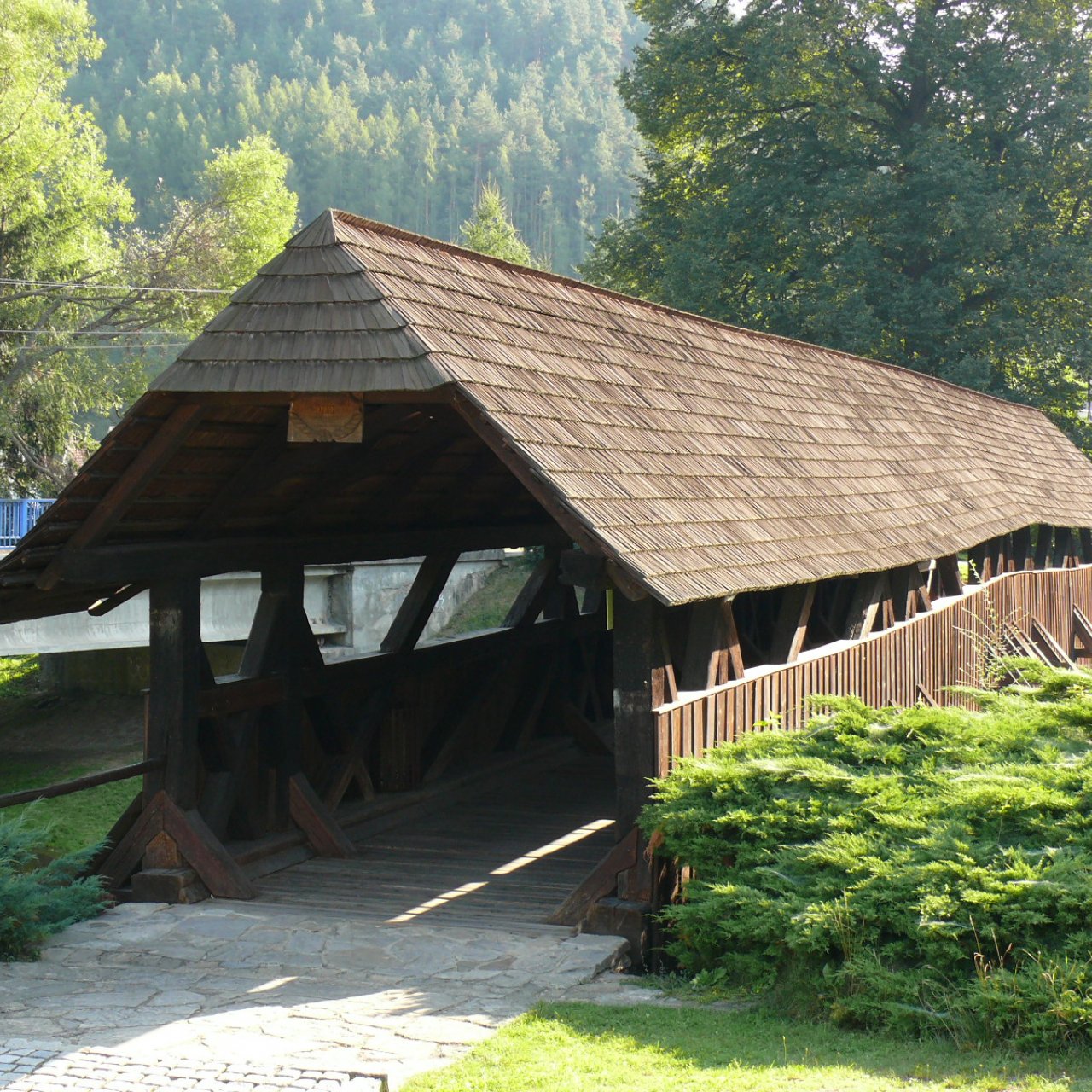 Dřevěný historický most