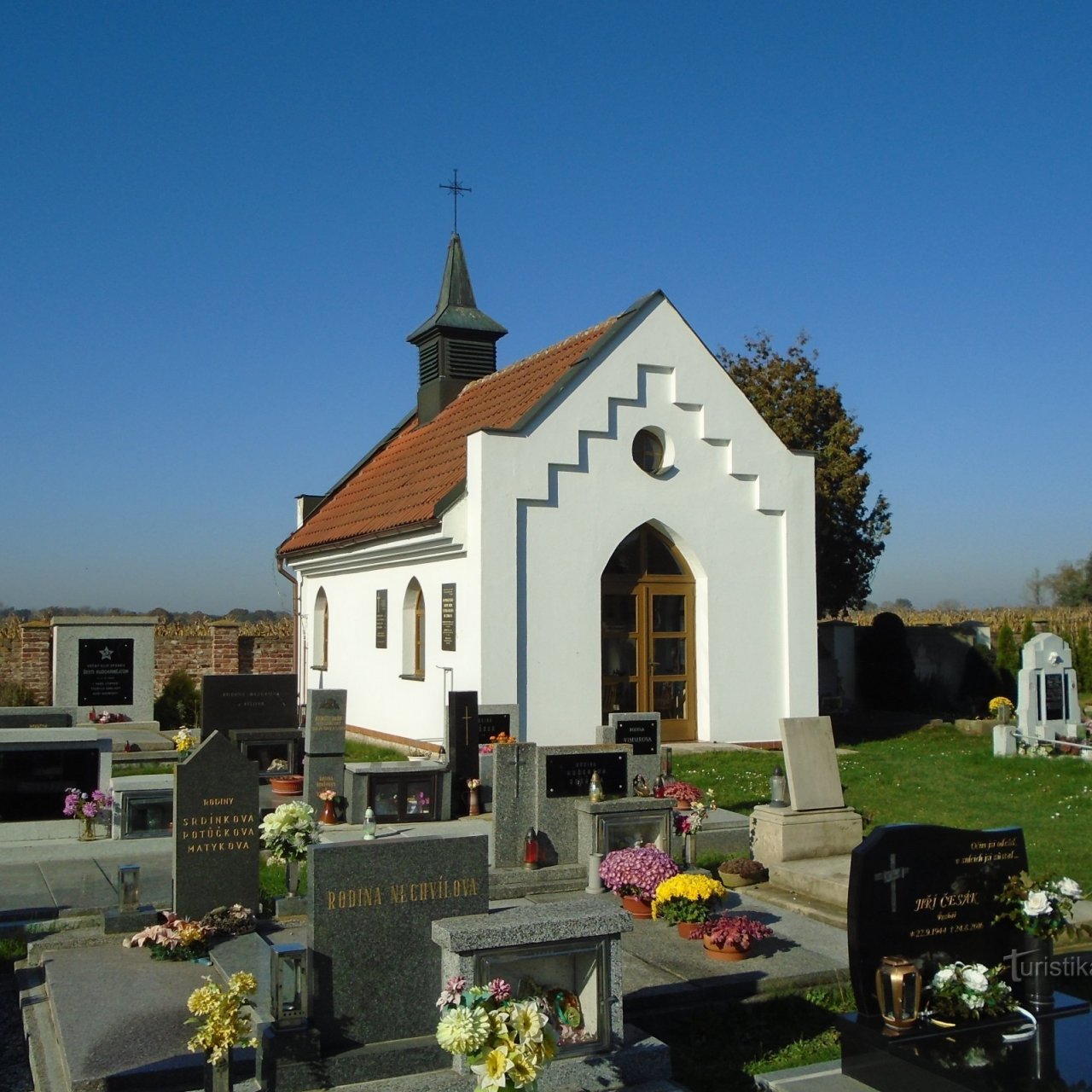 Hřbitov ve Vysoké nad Labem