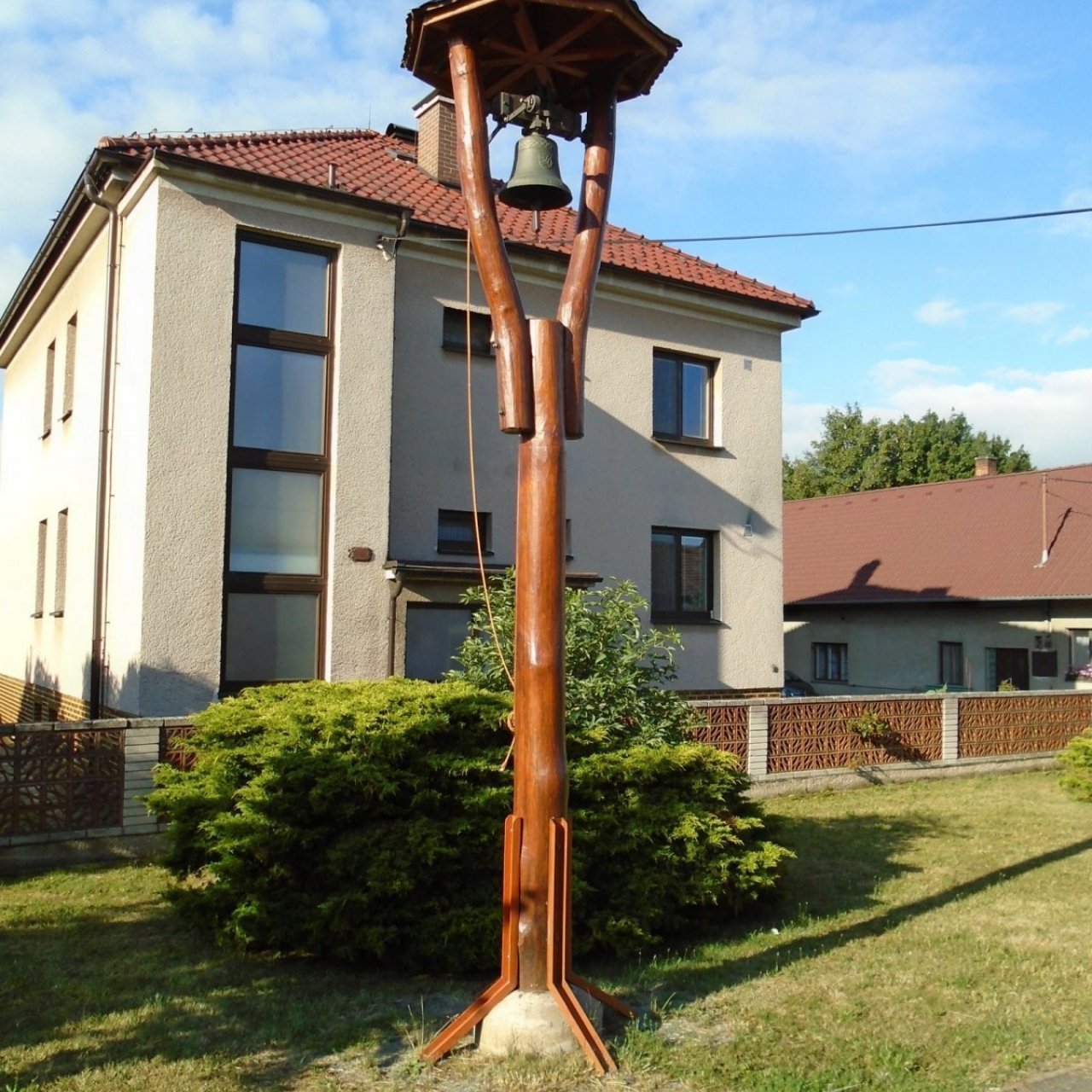 Zvonička ve Vysoké nad Labem
